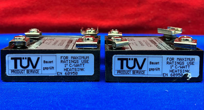 1 LOT HOEVEELHEID VAN 2 - CROUZET GORDOS G240D25 SOLID STATE RELAIS 84060431