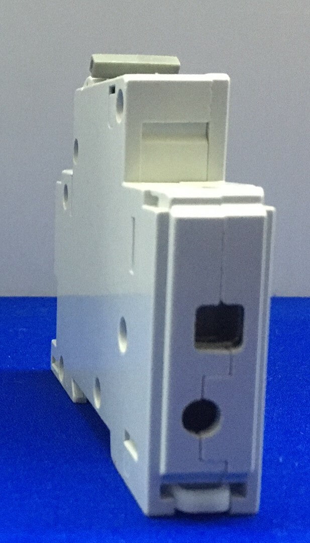 アレン・ブラッドリー アレン・ブラッドリー AB 1492-CB1G020 / 1492CB1G020 SER C 1492-CB1