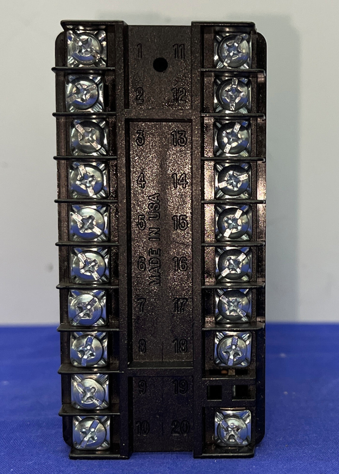 RÉGULATEUR DE TEMPÉRATURE WATLOW SÉRIE 985 985A-1BB0-0000 RÉV. E - SANS SUPPORTS