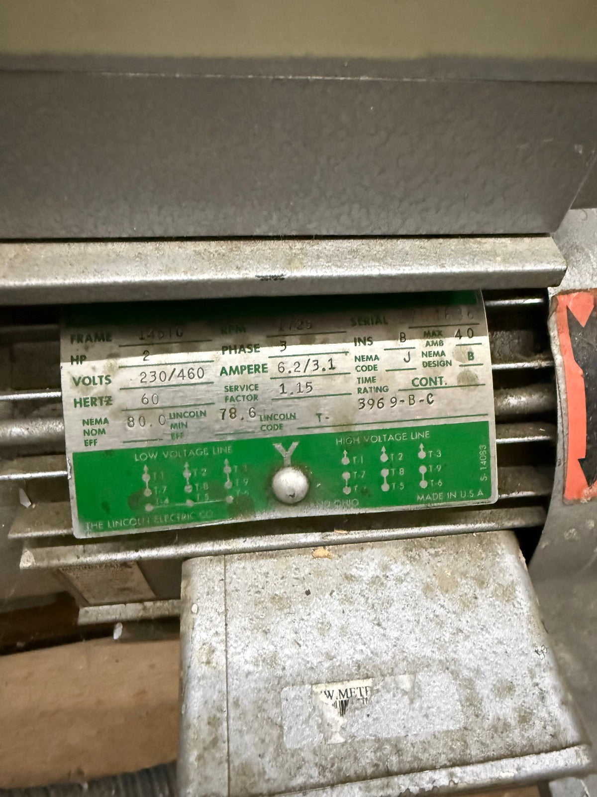 BUSH AKH 1EF100LA-04 VACUUM PUMP 208 V 60 HZ FOR PARTS REPAIR