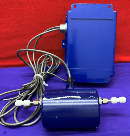 Intek Rheotherm 210R-T-UL1/16(1/4E)-0/10-24V &amp; TUL1/16(1/4E) stroommeter 