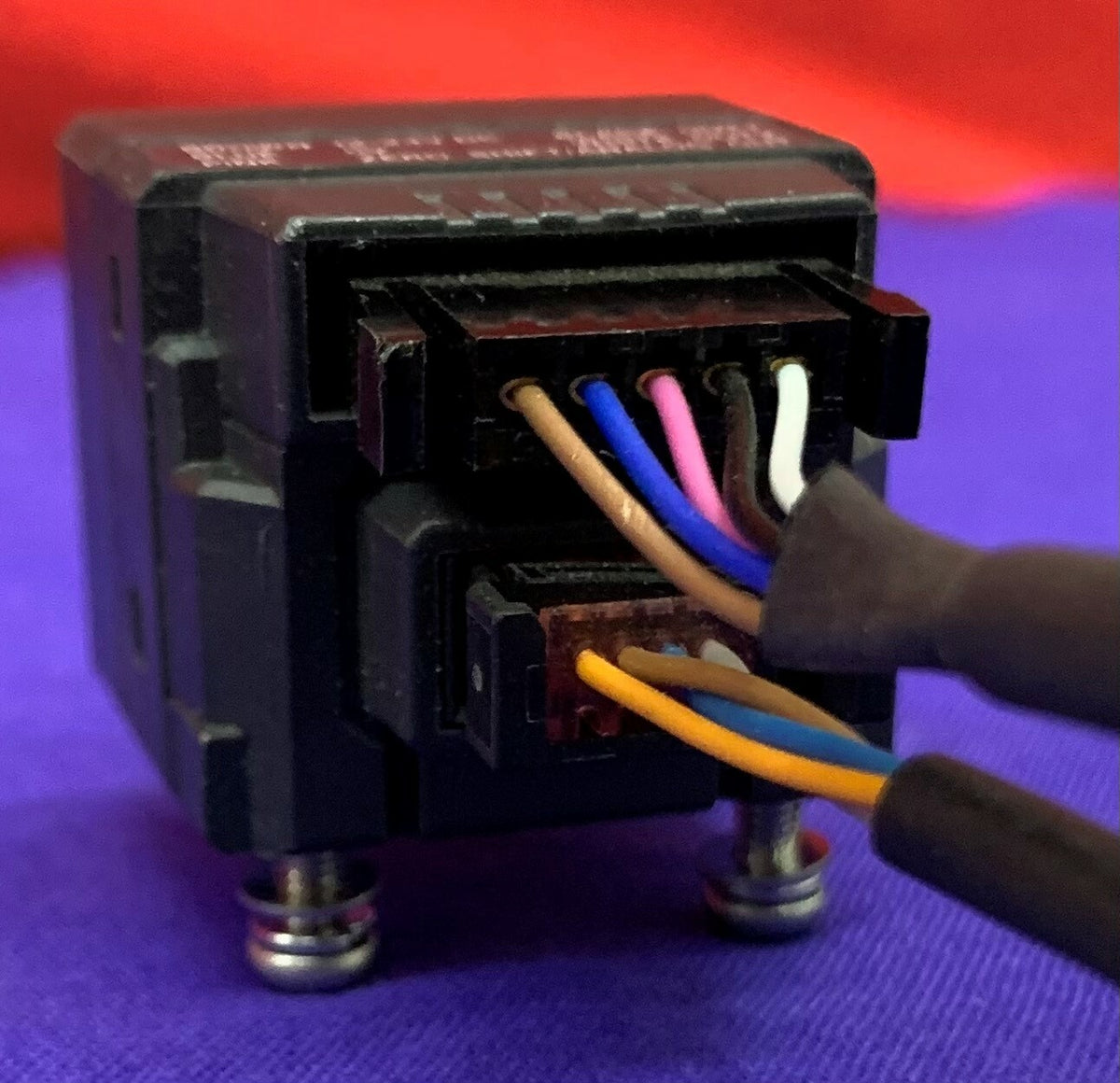 Keyence AP-C40W versterkereenheid druksensor met montagebeugel 12-24V DC 
