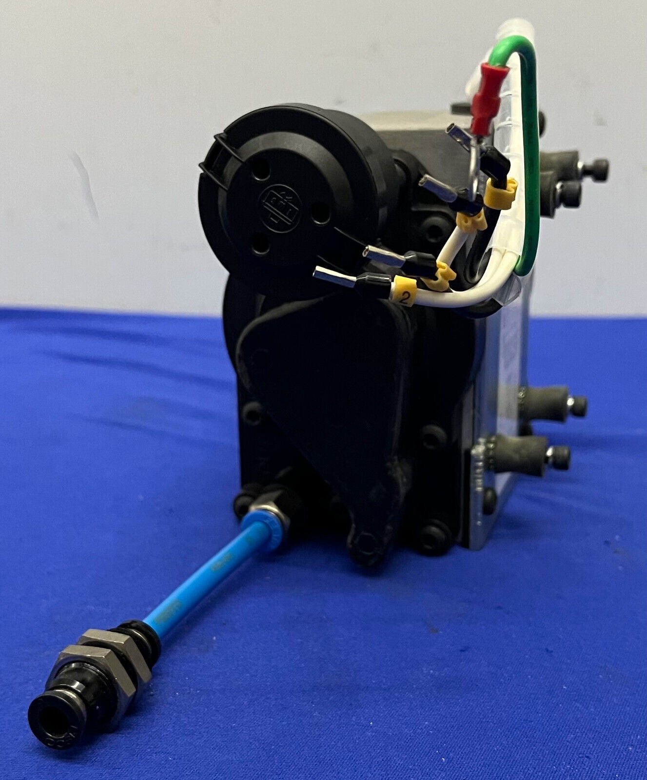 THOMAS 6025SE/100-115/230/50/60/1 COMPRESSOR VACUUM PUMP PN 150128