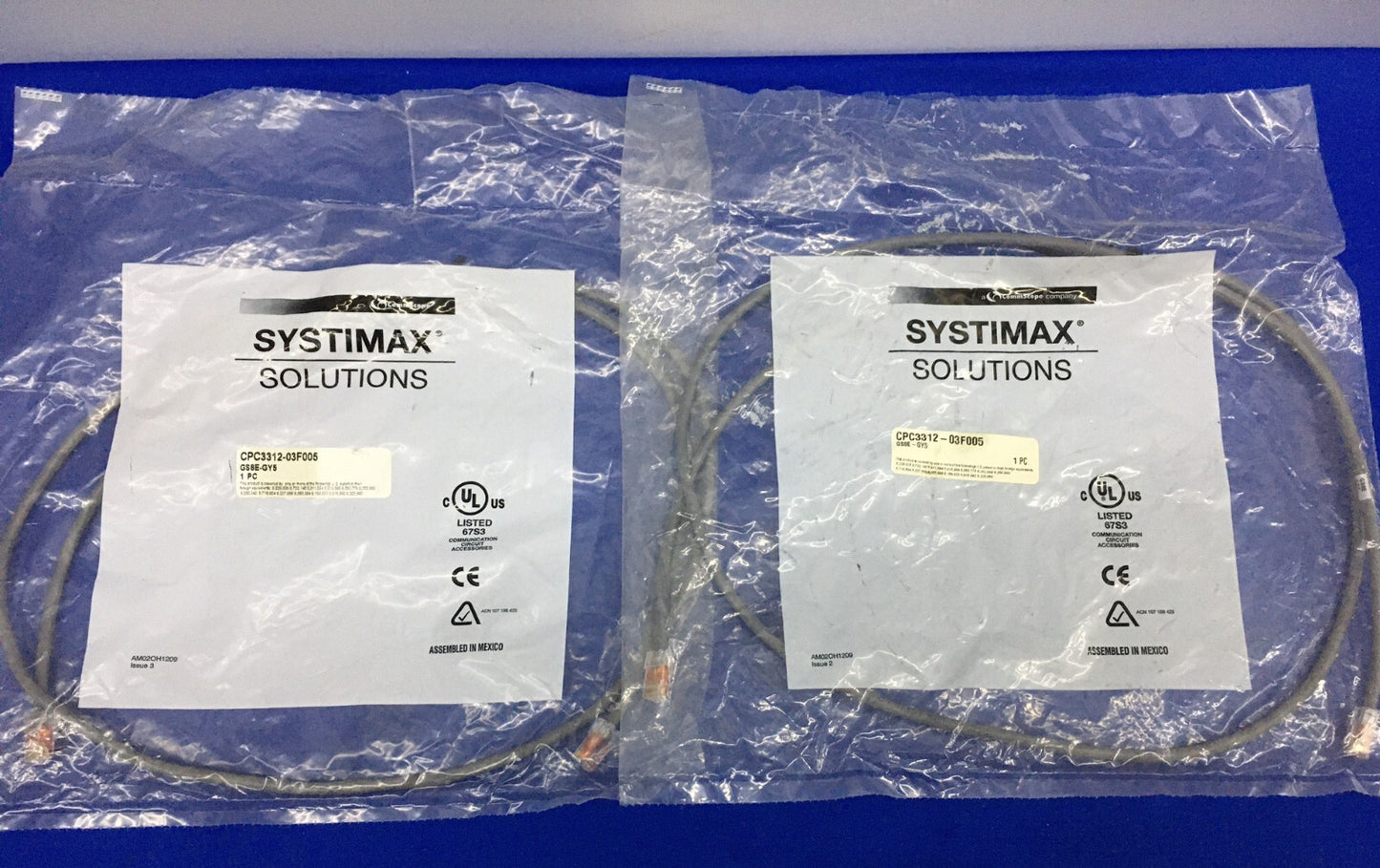 1 LOT HOEVEELHEID VAN 2 - SYSTIMAX ® SOLUTIONS CPC3312-03F005 / GS8E-GY5 PATCHKABEL