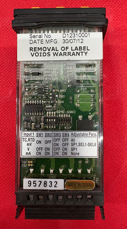 THERMOWORKS BTC2500-411110 PID TEMPERATURE CONTROLLER (MISSING MOUNTING BRACKET)