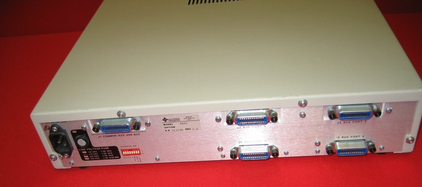 ICS ELECTRONICS 4840 ADRESSAGE DE BUS IEEE 4 PORTS PAR COMMUTATEUR DE PANNEAU ARRIÈRE 