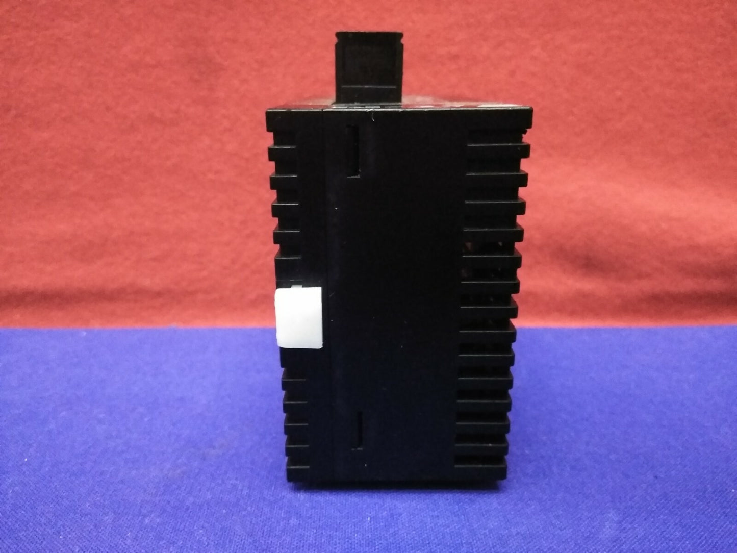 Alimentation Eaton ELC-PS01 Entrée : 100-240 VCA 50/60 Hz Sortie : 24 VCC 1 A 