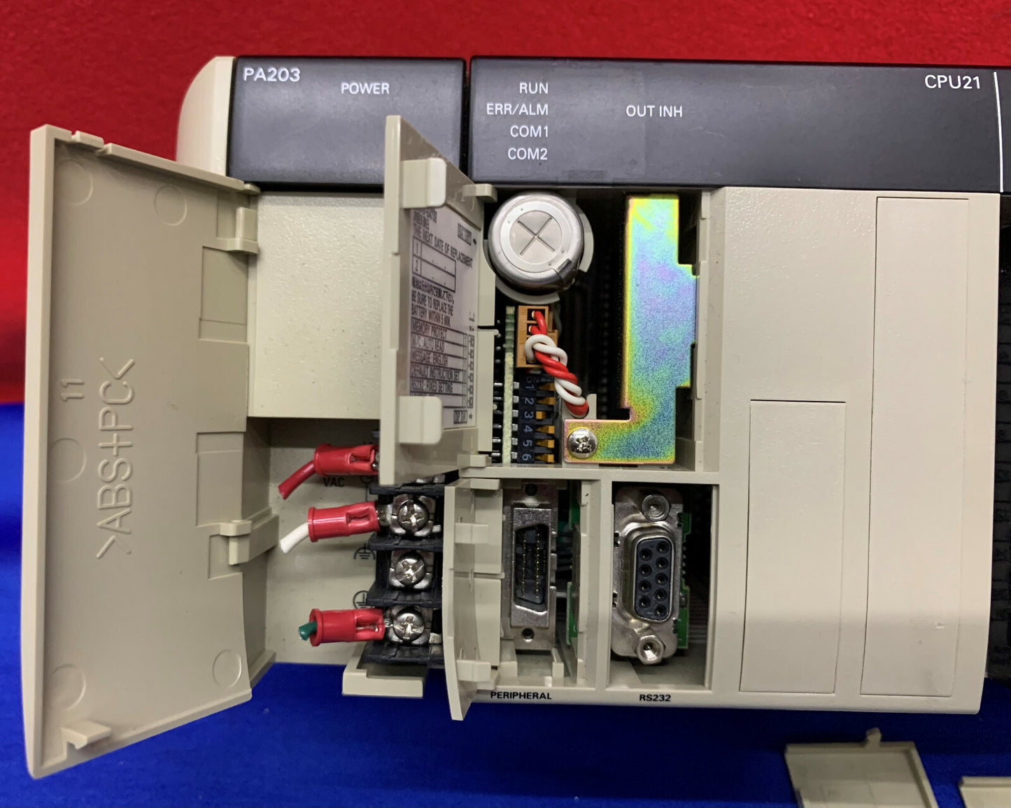 Omron Sysmac CQM1 Programmierbare Steuerung PA203 CPU21 OCH ID212 (3X) OC222 (2X)