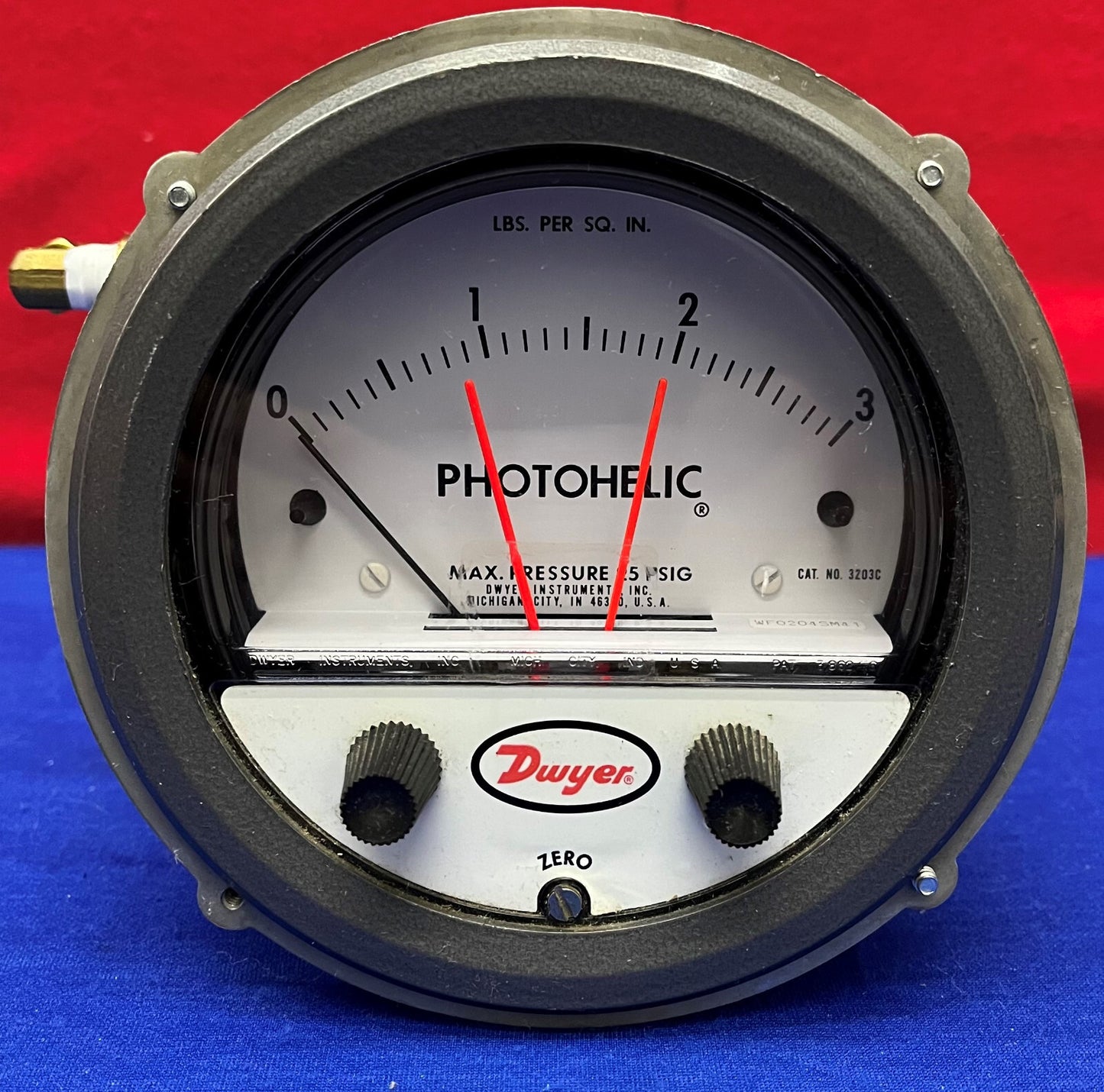 DWYER 3203C Photohelic Pression MAX 25PSIG 120VAC