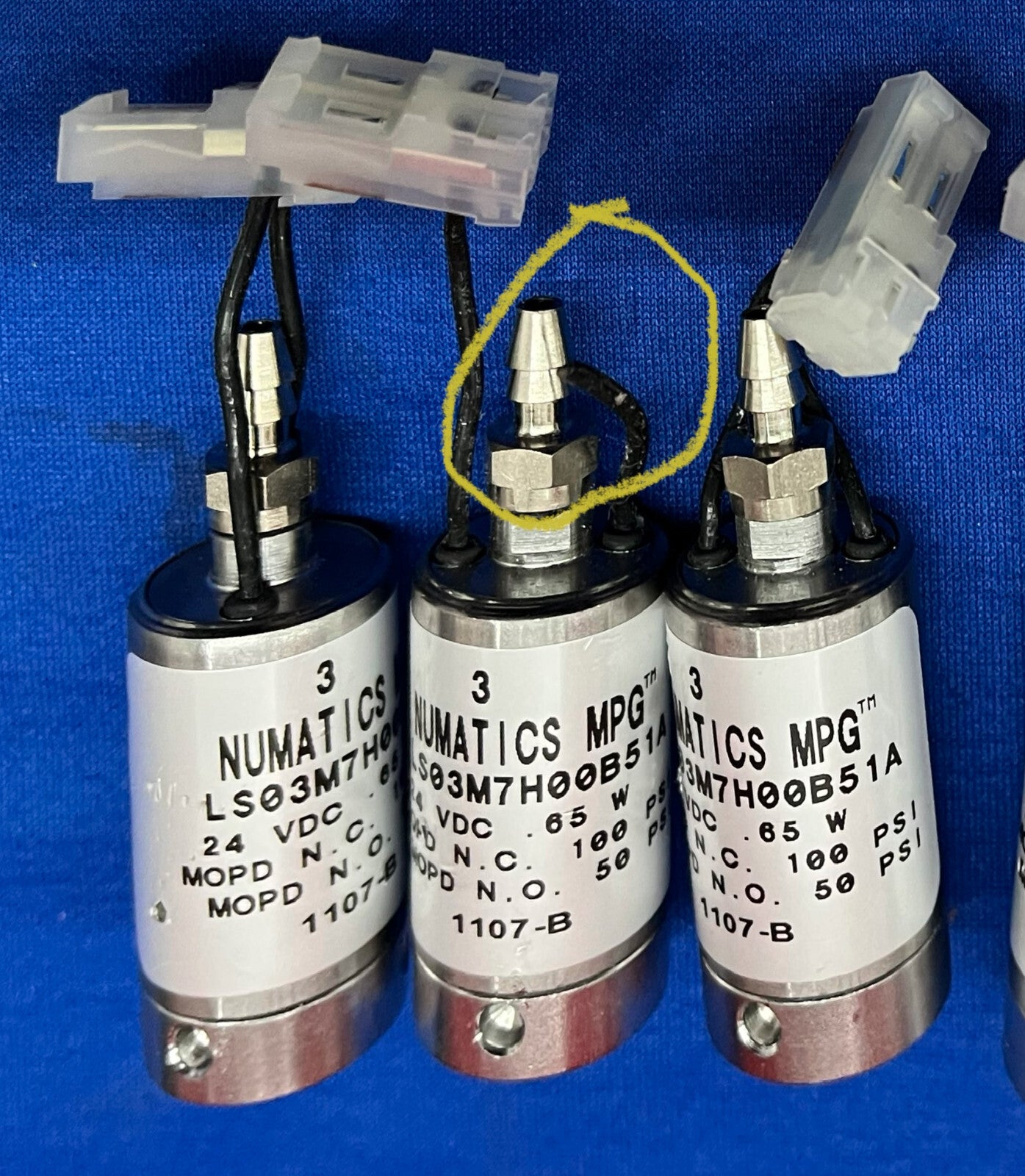 1 LOT HOEVEELHEID VAN 6 - NUMATICS MPG LS03M7H00B51A KLEP 24VDC .65W 100/50 PSI 1107-B