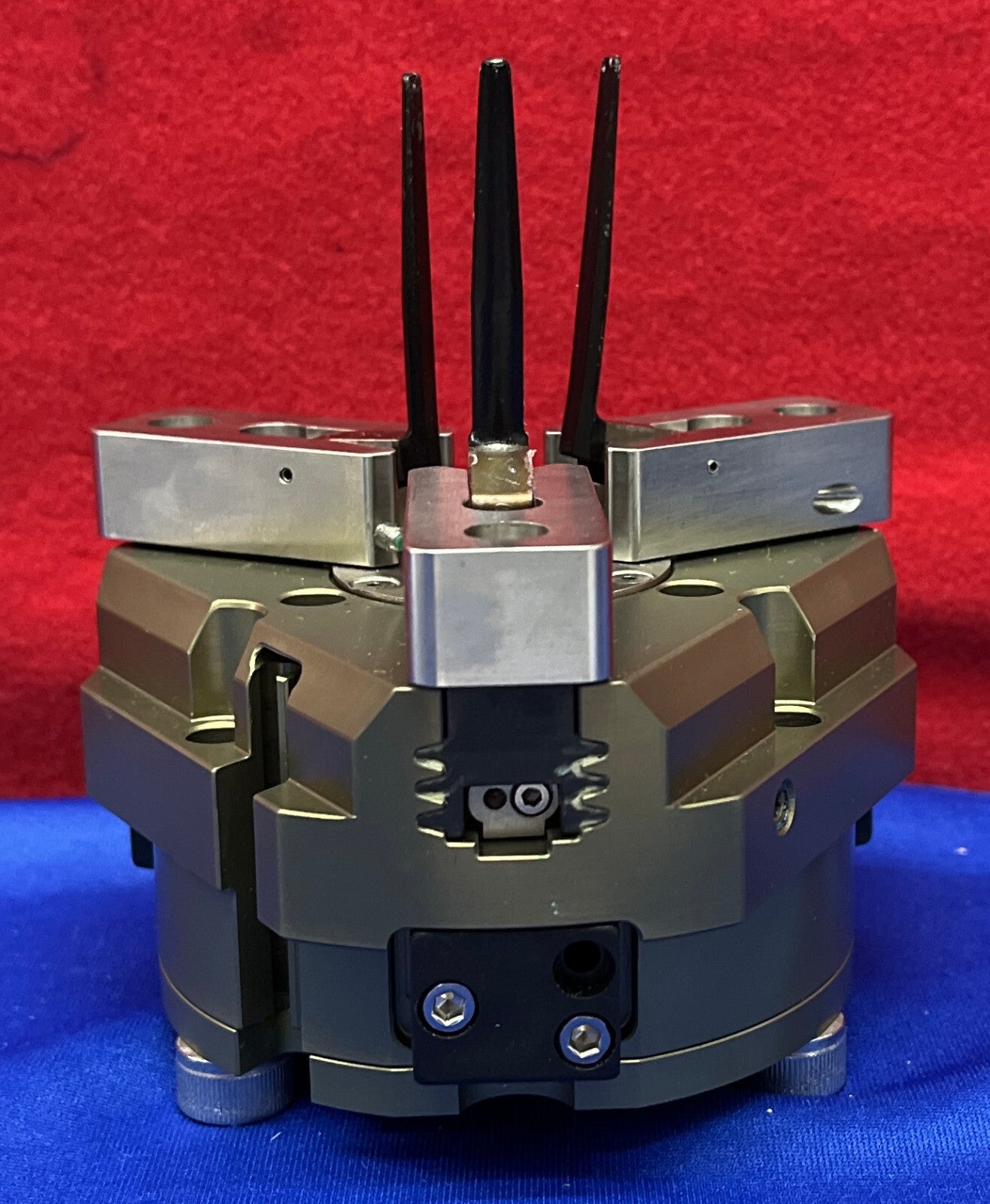 SCHUNK PNEUMATIC GRIPPER PZB+80-1 PZBPlus801 Size 80 305160 6mm STROKE PER JAW