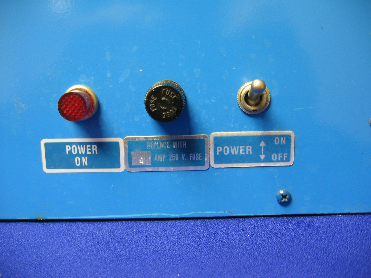 HBS ®  M256 D.C. POWER SUPPLY - FOR PARTS/REPAIR/UNTESTED