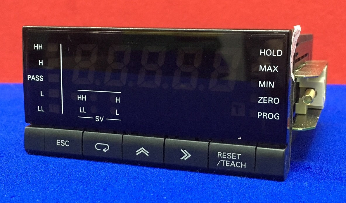 OMRON K3NX-VD1A AC100-240V 50/60 15VA デジタルパネルメータ