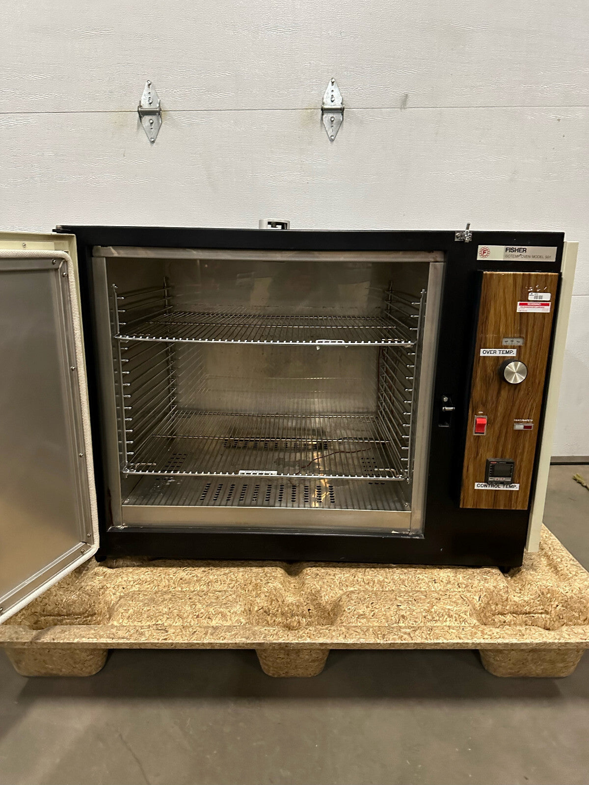 Four Fisher 501 Iso Temp