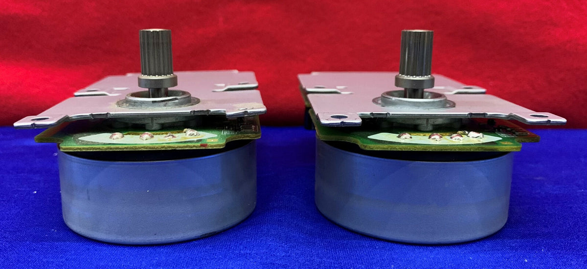 1 Los, Menge 2 - NIDEC-Motor 4K1-1102 50M0603280 DC24V 14002180