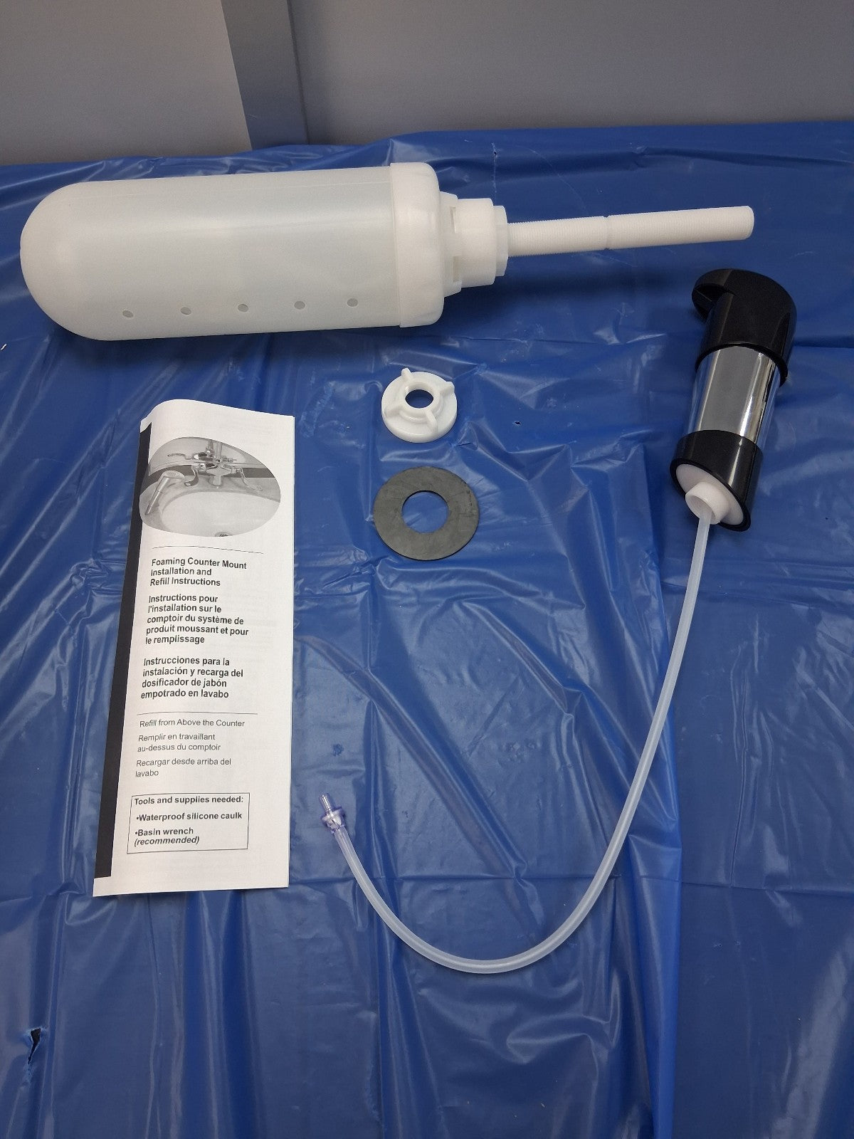 TRIPLE S 44246 FOAMCLEAN COUNTER MOUNT DISPENSING SYSTEM NEW