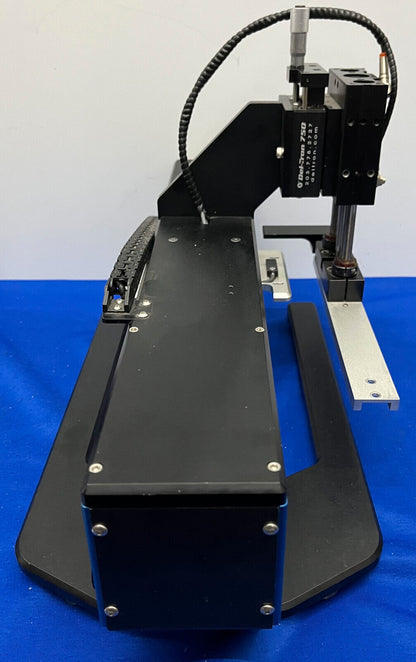 DISPOSITIVO PERSONALIZADO CON ACCIONAMIENTO POR TORNILLO THOMSON MICROSTAGE MS33LEBL400, ROBOHAND DLT-10-BB-2