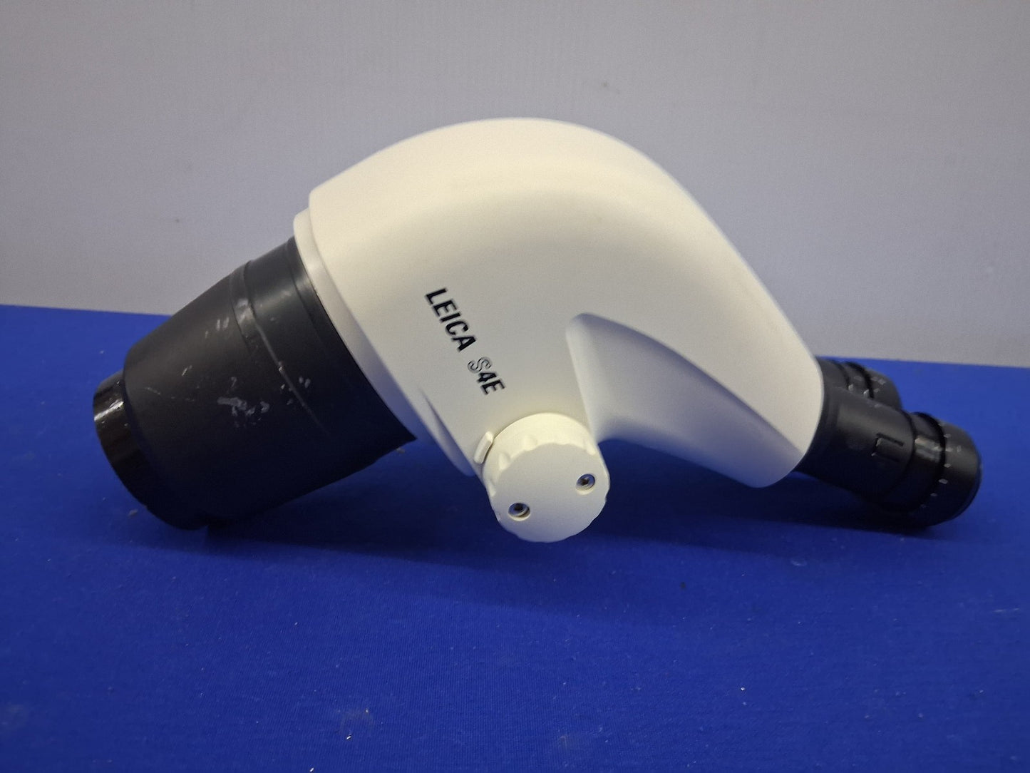 Leica S4E 6.3-30X Stereo Zoom Microscope Head Only 10446293 with 10x Eyepieces