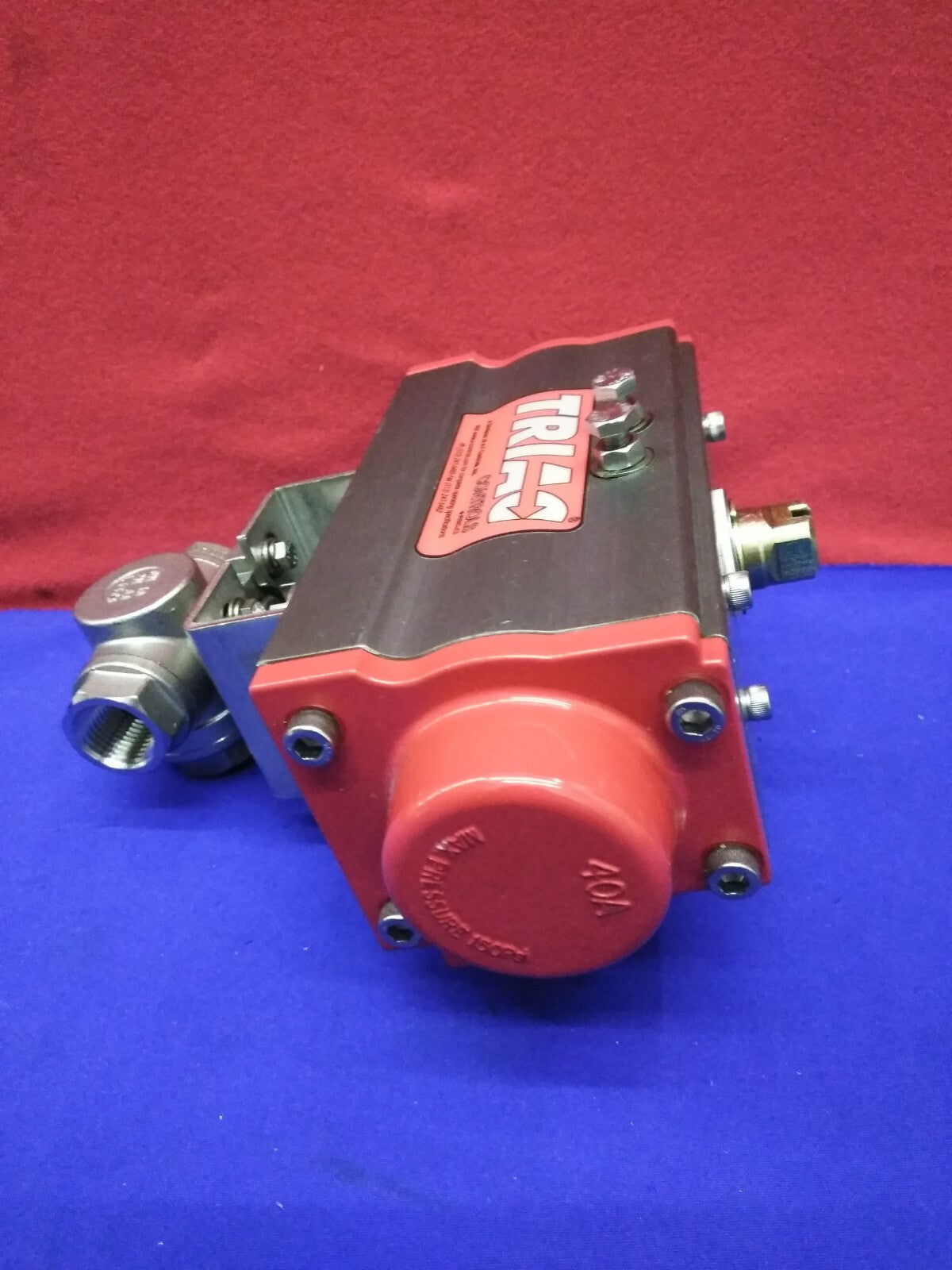 TRIAC 38TX0502R2SXXL 2R40SR SPRING RETURN ACTUATOR MOUNTED TO 38 SERIES 3-WAY 31