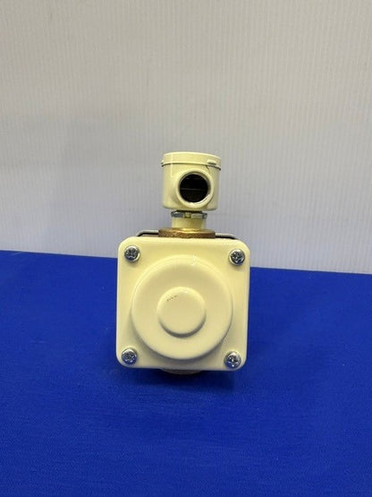 SMC IFW510-N03-10 flow switch, IFW/PFW FLOW SWITCH Port Sizes 3/8, 1/2, 3/4