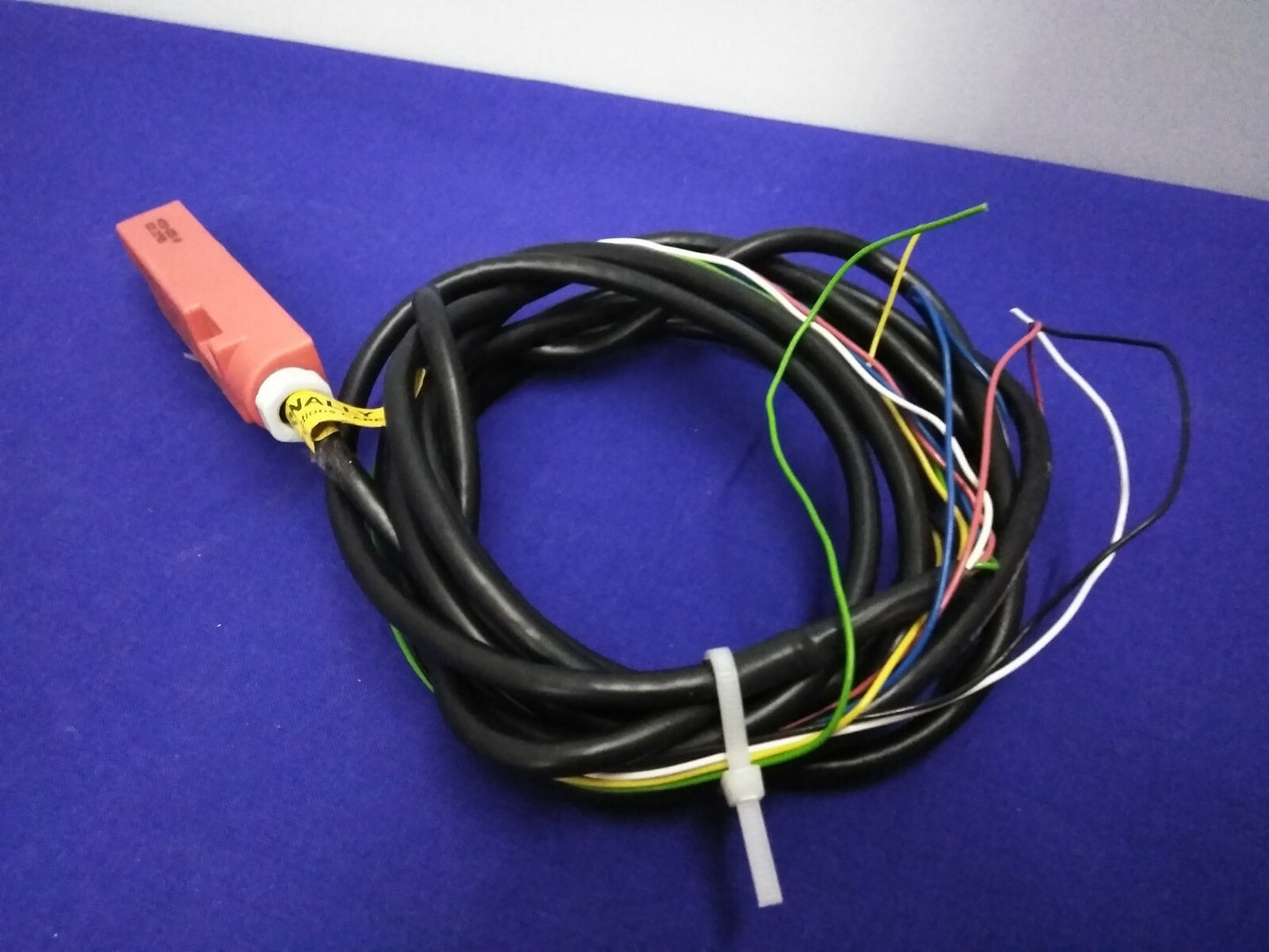 SCIENTIFIC TECHNOLOGIES INC  MF1 28361-0010 SAFETY SWITCH