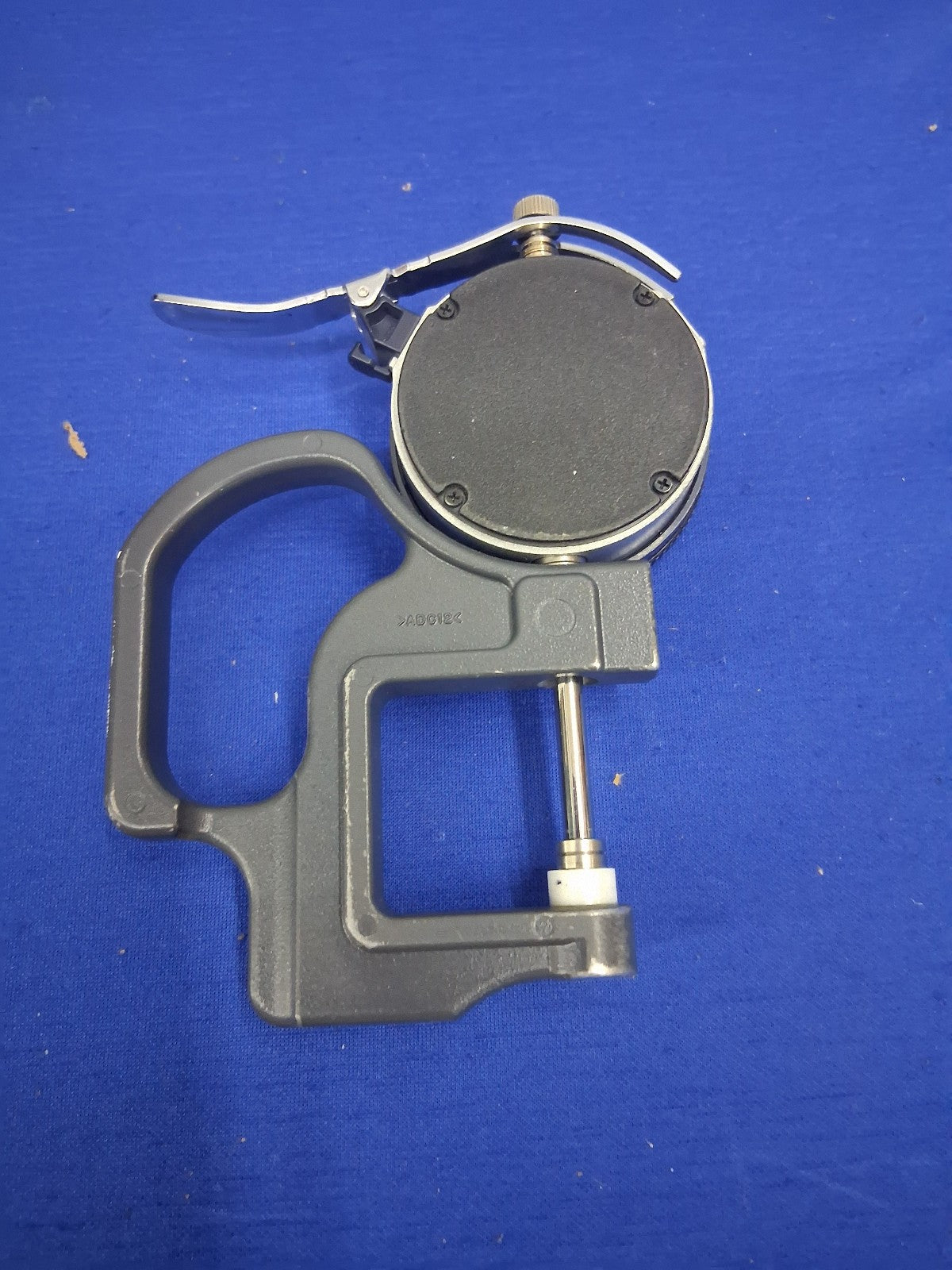 Mitutoyo 7304S Dial Thickness Gage 0-1" Range .001" with Case