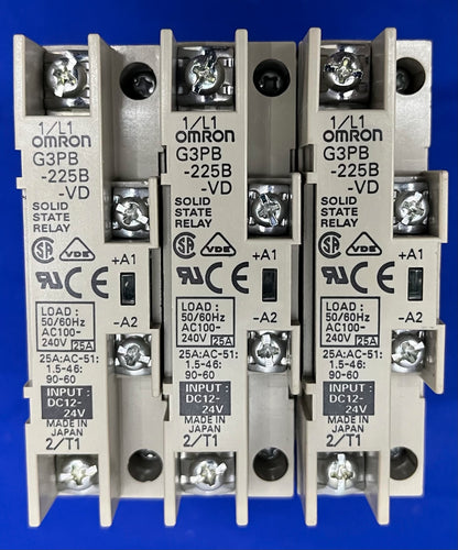 RELÈ A STATO SOLIDO OMRON G3PB-225B-VD INGRESSO DC12-24V (Solo 2 coperture) 1 LOTTO QTY 3
