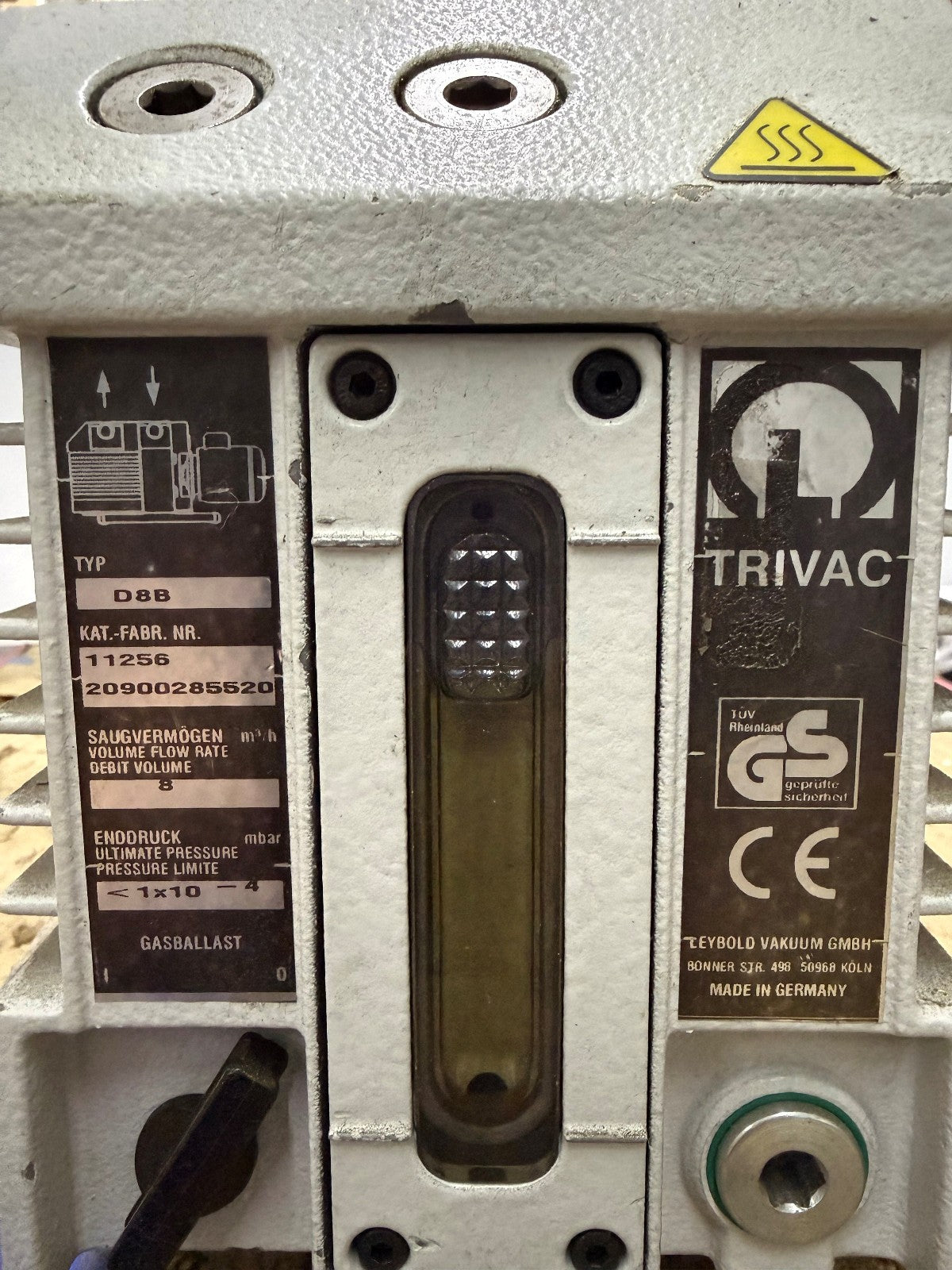 LEYBOLD / TRIVAC D8B TWO STAGE OIL SEALEDROTARY VANE VACUUM PUMP PARTS/REPAIR