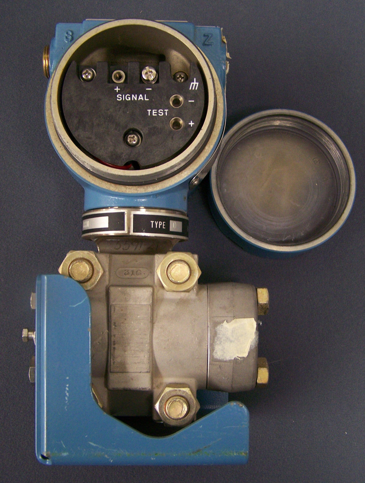 Rosemount Fluid Filled Isolater Pressure Gauge Class I,Div I,Groups B,C,D 4-20MA