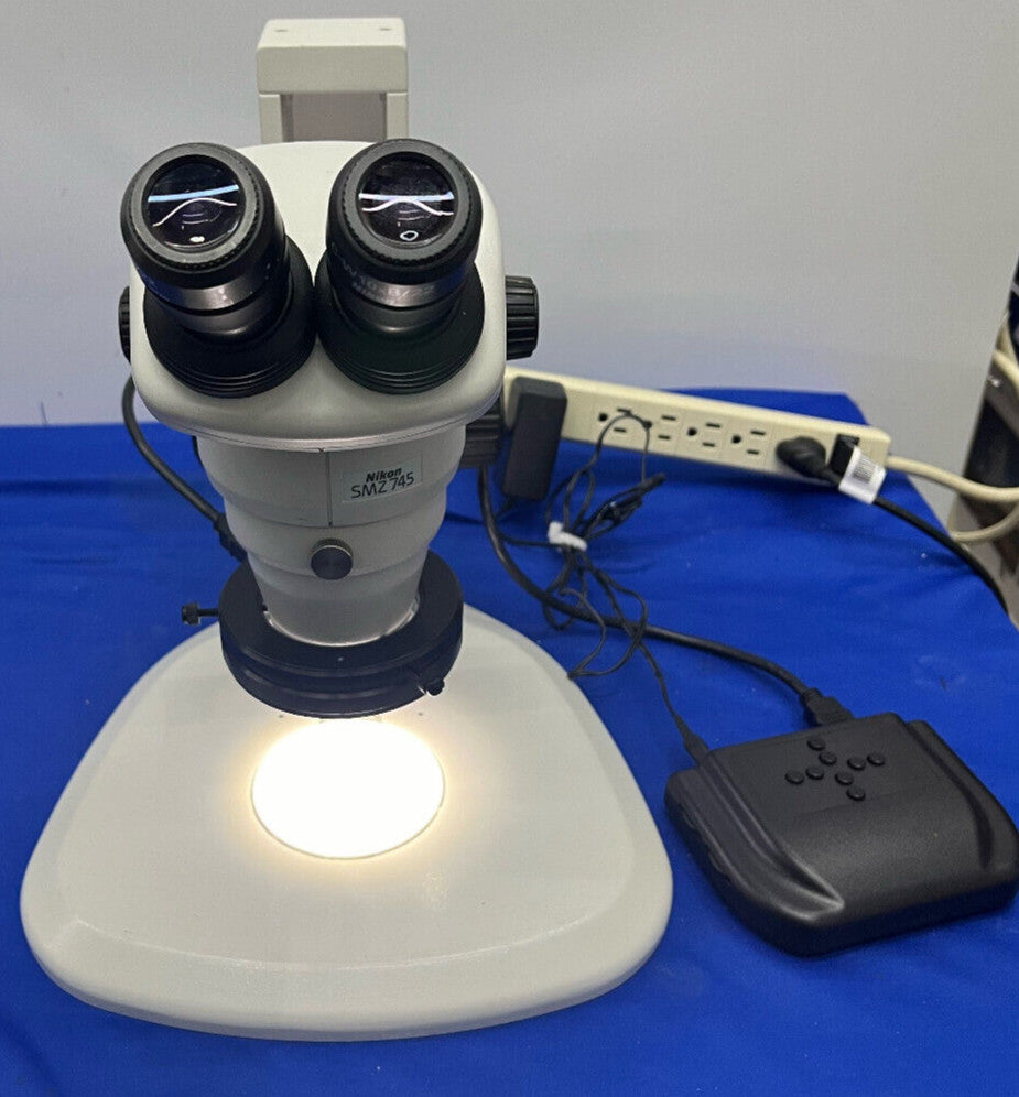 NIKON SMZ 745 MIKROSKOP 6,7X-50X MIT NIKON C-PSN 213406 STAND UND LED-LICHT 