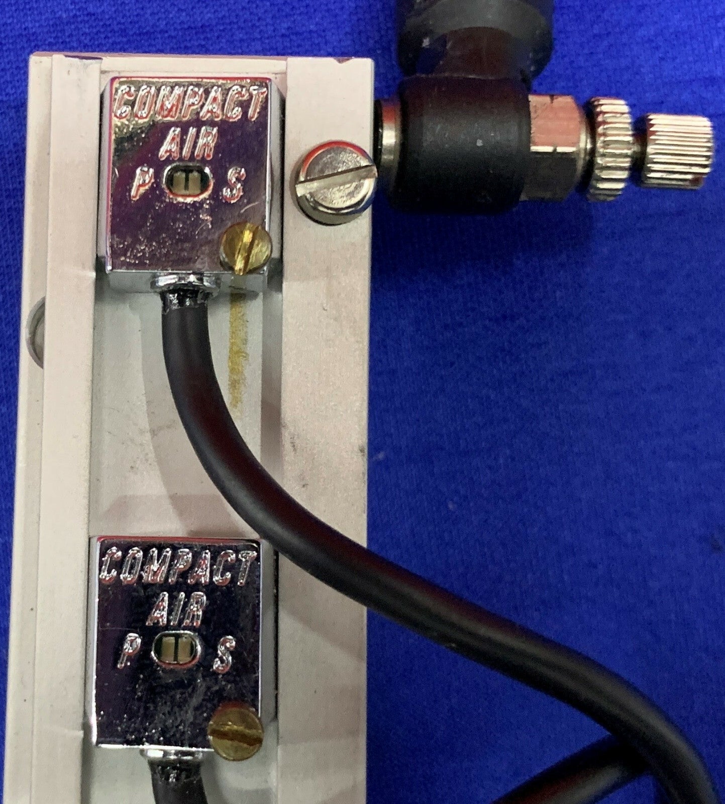 ITT コンパクトエア ATCL12X20US/空気圧シリンダー 12 MM ボア コンパクトリミットセンサー付き