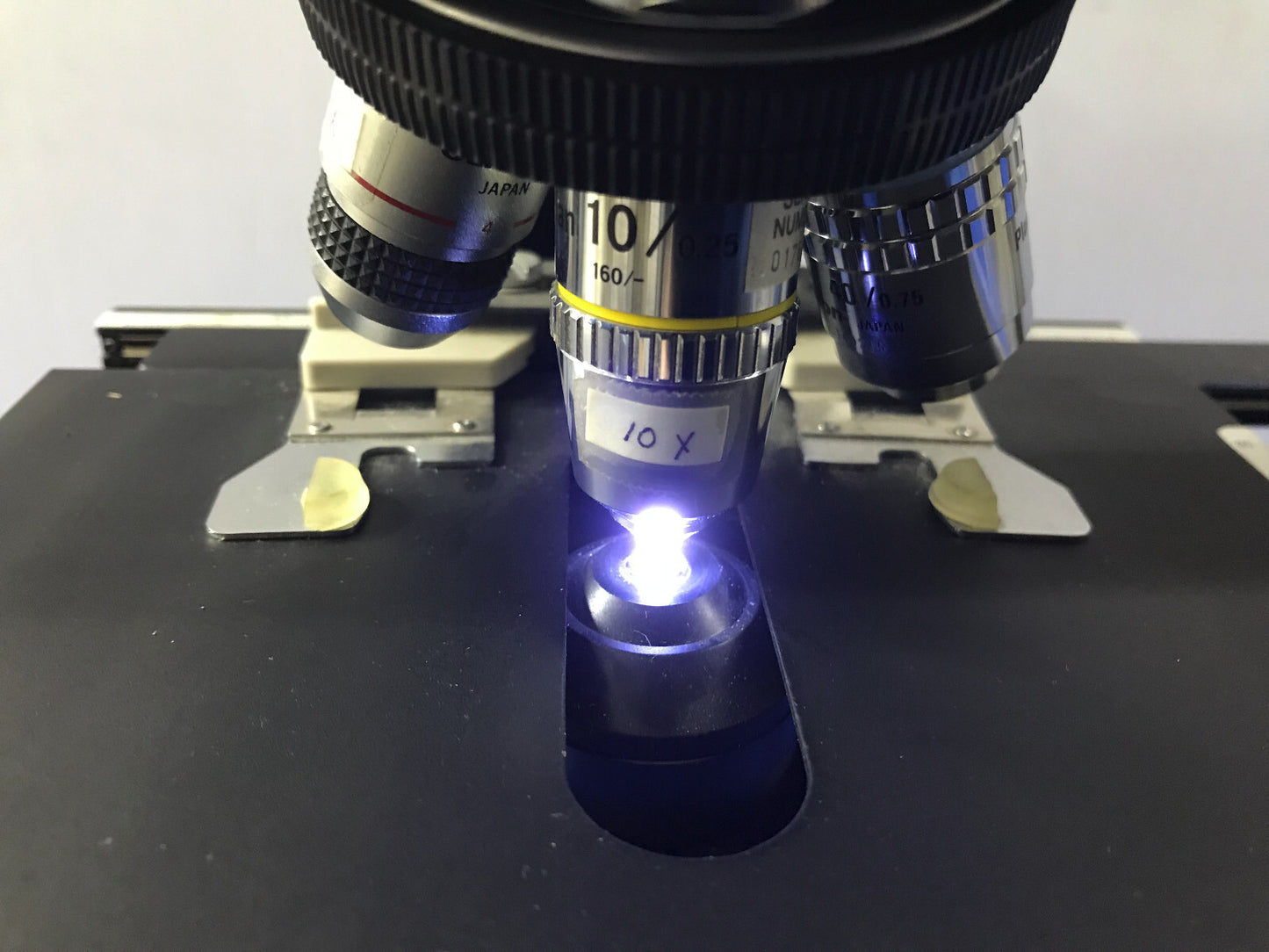 Nikon Labophot-2 Dual Head Training Pathology Microscope Dual Viewing Nanodyne