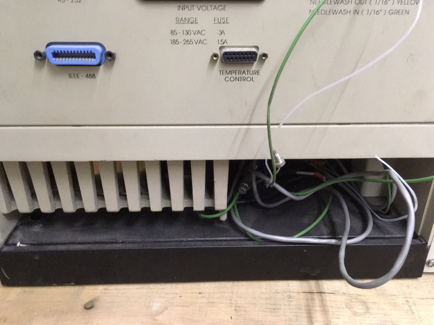 WATERS 715 ULTRA WISP AUTOMATISCHE MONSTERINJECTIESYSTEEMPROCESSOR - ONDERDELEN/REPARATIE