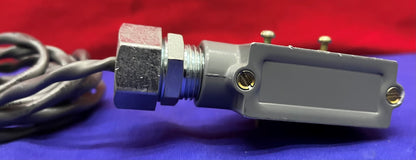 Micro-interrupteur BZ-2RL25551-A2 à enclenchement avec boîtier