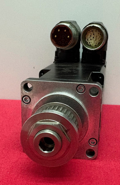 Allen Bradley AB INVERTED DUTY AC SERVO MOTOR  MPL-A1530F-V-X205 SER C FOR PARTS