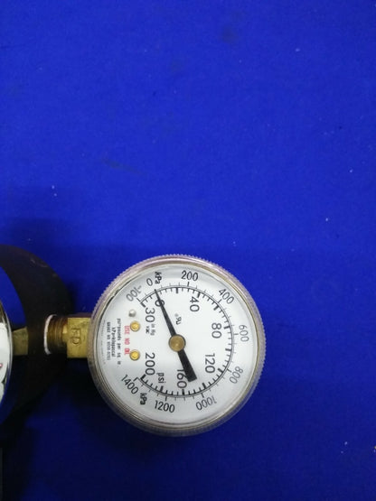 REGOLATORE CONCOA CON MANOMETRO 0-200 PSI 