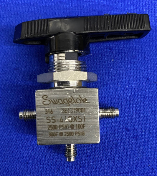 SWAGELOK SS-41GXS1 3方ボールバルブ - ナット/フェルール欠落