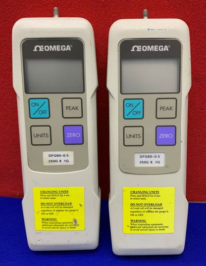 1 Lot Hoeveelheid van 2 - VOOR ONDERDELEN/REPARATIE Omega Engineering DFG60-11 Digitale Krachtmeter