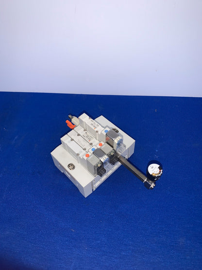 VÁLVULA SOLENOIDE SMC ARBY3000-06-P-2-X1 CON 3 SY3140-5LOZ