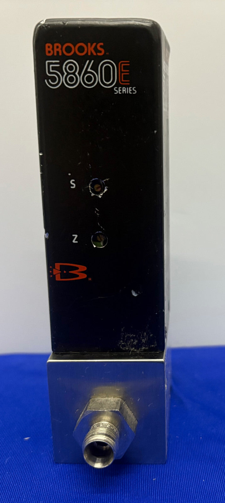 SENSORE DI FLUSSO DI MASSA BROOKS SERIE 5860E - L'ARTICOLO SEMBRA ESSERE STATO RIPARATO