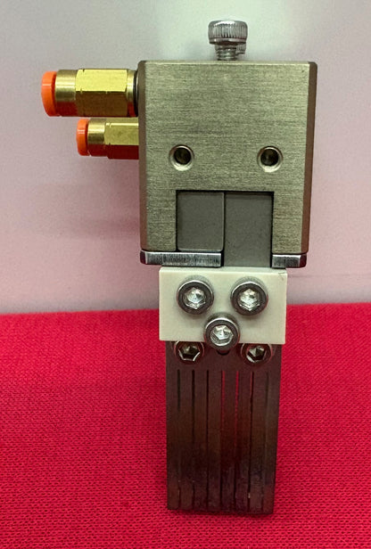 DESTACO ROBOHAND RP-5M-V MINIATURE 2 JAW PNEUMATIC PARALLEL GRIPPER PARTS/REPAIR