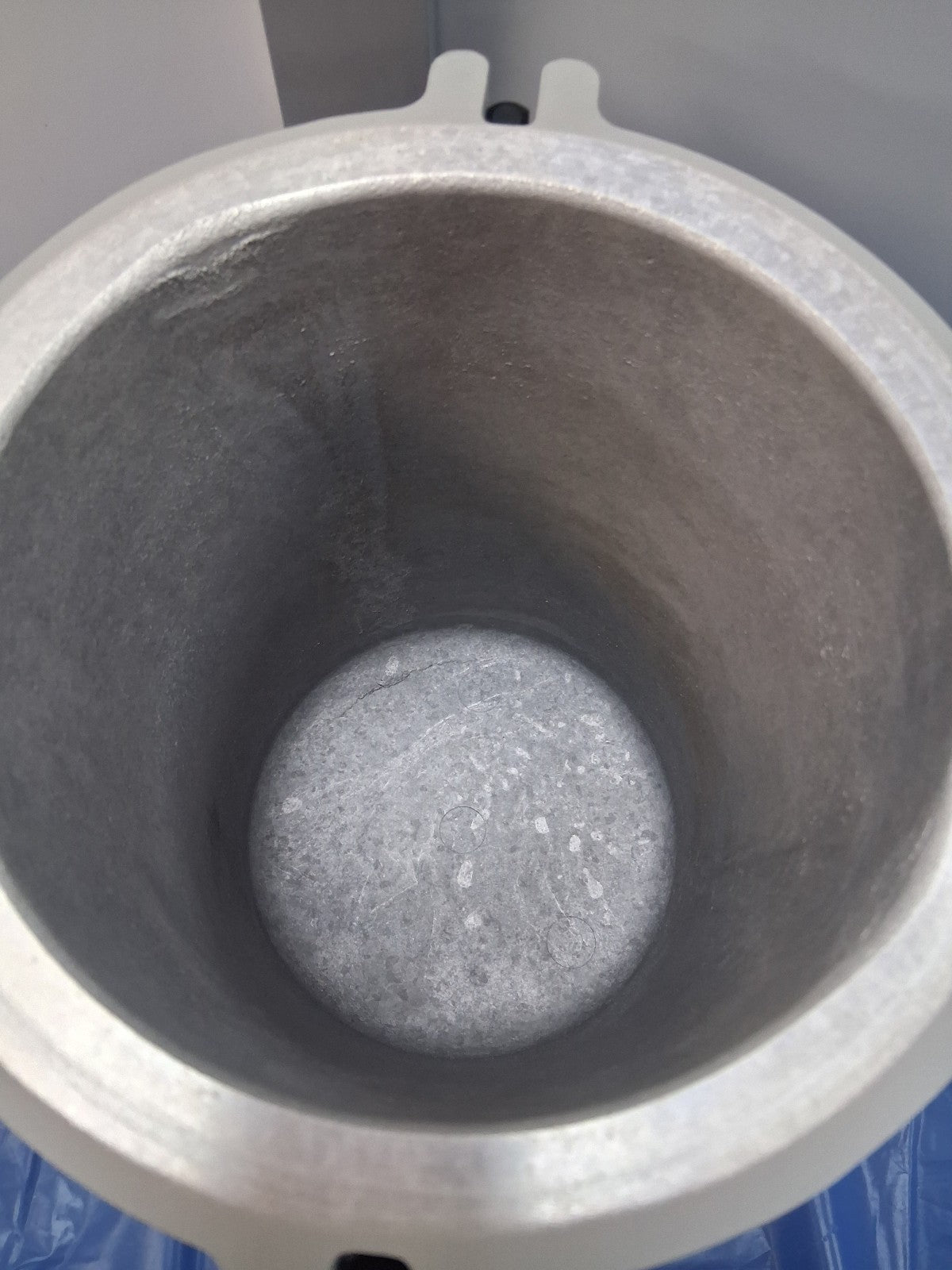 NORDSON EFD 7020188 5L TANK FLOAT SWITCH 100 PSI ANALOG GAUGE FLUID RESERVOIR