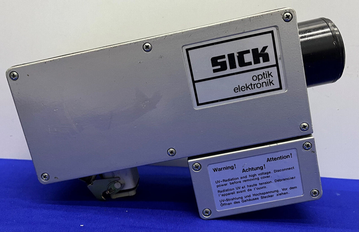 SICK MODELLO LUT-1-430 OPTIK ELEKTRONIK SENSORE LUMINESCENZA 18-30 VDC 