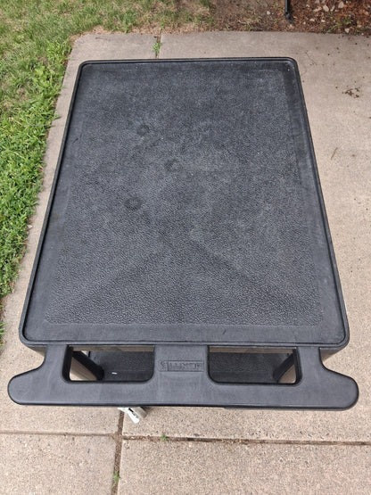Luxor 24" x 18" 3 Shelf Utility Cart with Locking Wheels