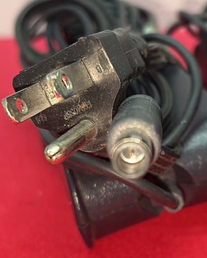 DELL PA-1900-02D FAMILY PA-10 DP/N: 9T215 AC POWER ADAPTER CHARGER - 1 LOT QTY 2