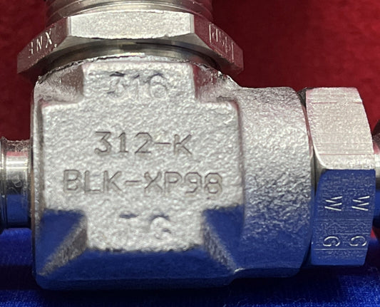 Lotto di 2 valvole a sfera FLOLOK in acciaio inossidabile 312-K-BLK-XP98