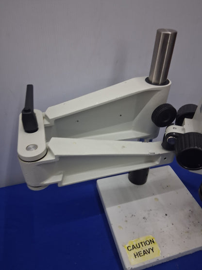 OLYMPUS SZX7 8-56 X SZX-TB1 TILTING ERGONOMIC BINOCULAR MICROSCOPE DF PL 0.75X-4