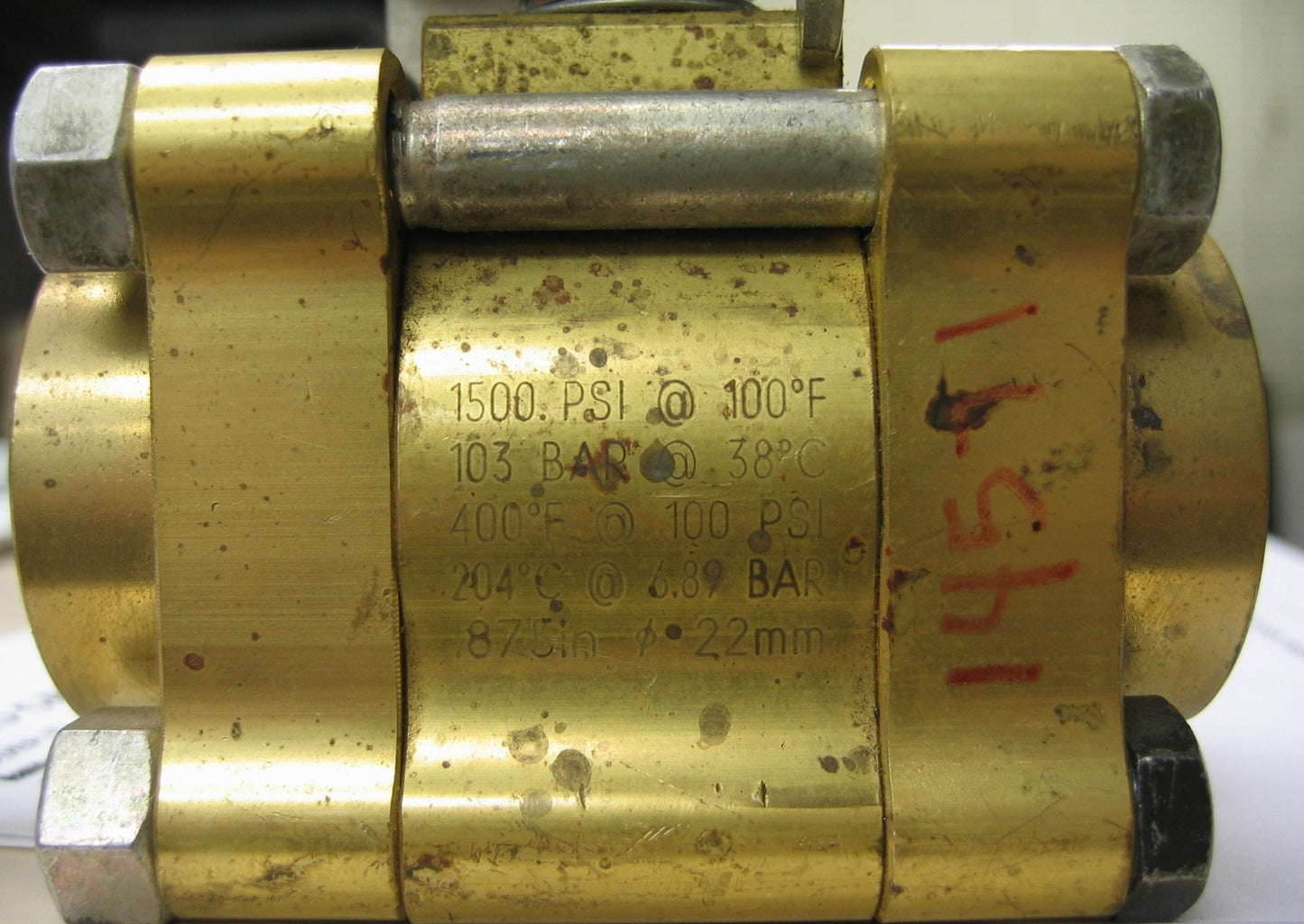 WHITEY 3 PIECE 60 SERIES BRASS BALL VALVE B-65TF16