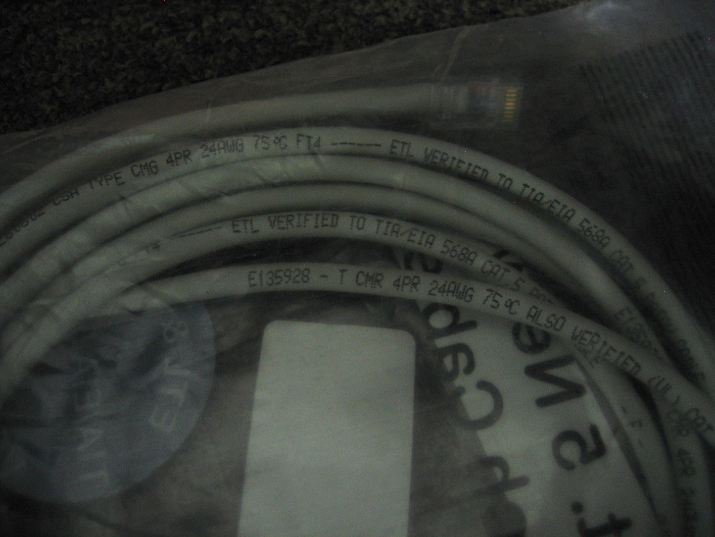 PLUS シリーズ SYC-JT6464-10 / JT6464-10 / E135928 ネットワーク パッチ ケーブル 10 フィート / 10 フィート