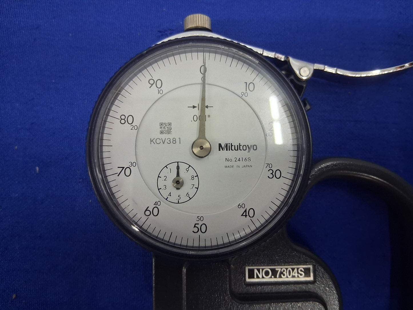 Mitutoyo 7304S Dial Thickness Gage 0-1" Range .001" with Case